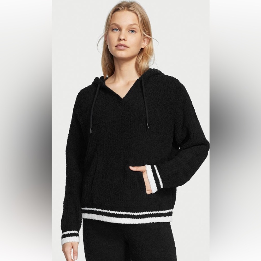 Victoria Secret “ On Point” Fleece V Neck Hoodie Black & White Medium NWT